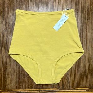 ARQ high rise undies buttercup size XS